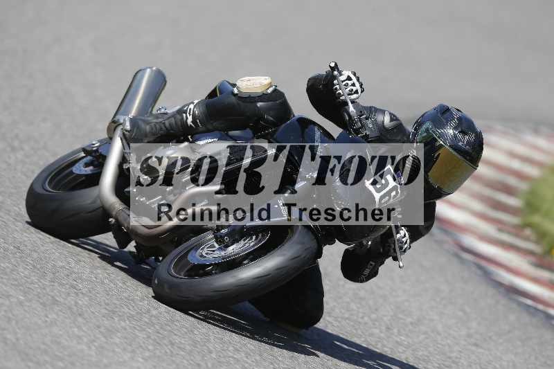 /44 09.08.2025 Plüss Moto Sport ADR/Freies Fahren/56